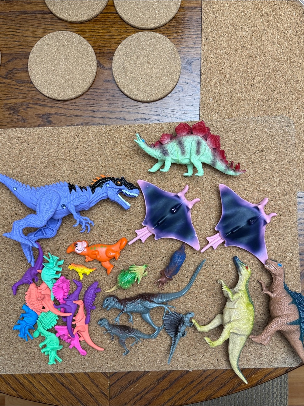 Vintage & Modern Dino Figures Mixed Assorted Kids Dinosaur & Sea Creature Toys